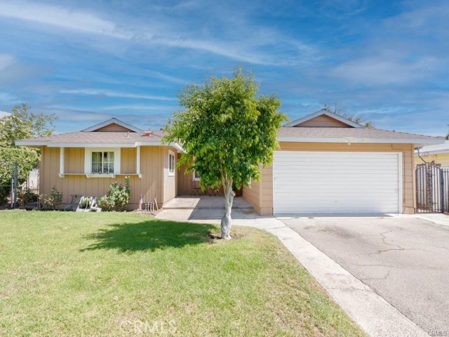 14168 Claretta Street, Arleta CA: https://media.crmls.org/medias/8c93b16f-67e7-4734-8e9e-d65730d08d05.jpg