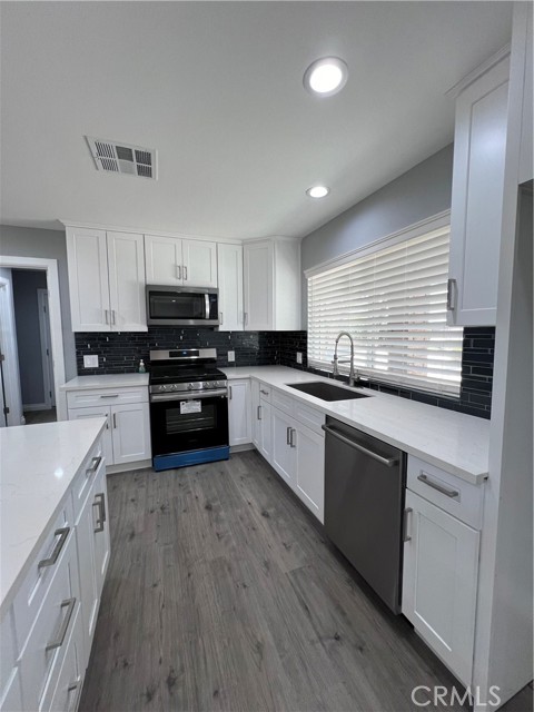 Detail Gallery Image 26 of 75 For 3255 E Avenue H8, Lancaster,  CA 93535 - 3 Beds | 2/1 Baths