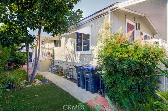 19127 PIONEER Boulevard, Artesia CA: https://media.crmls.org/medias/8c973720-7eaf-42d4-a3f0-341f4d8ead08.jpg