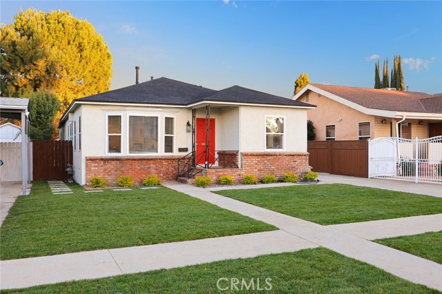 Detail Gallery Image 6 of 49 For 5052 Newcastle, Encino,  CA 91316 - 3 Beds | 2 Baths