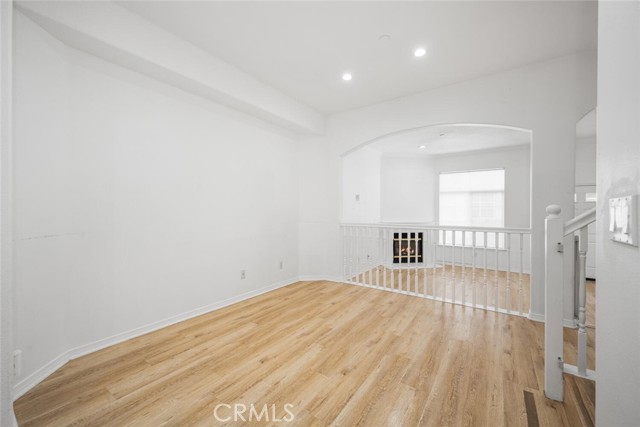5740 S Glennie Lane, Los Angeles CA: https://media.crmls.org/medias/8c980049-3a03-41a5-a982-8b320f825465.jpg