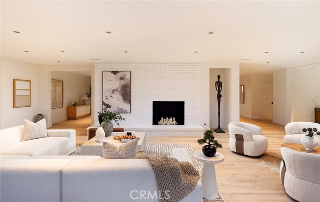410 N Angelina Drive, Placentia CA: https://media.crmls.org/medias/8c986dd8-c53d-41fd-8c22-fa50a05ace19.jpg