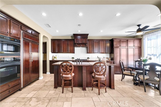 Detail Gallery Image 6 of 45 For 3328 S Crawford, Santa Ana,  CA 92704 - 5 Beds | 4/1 Baths