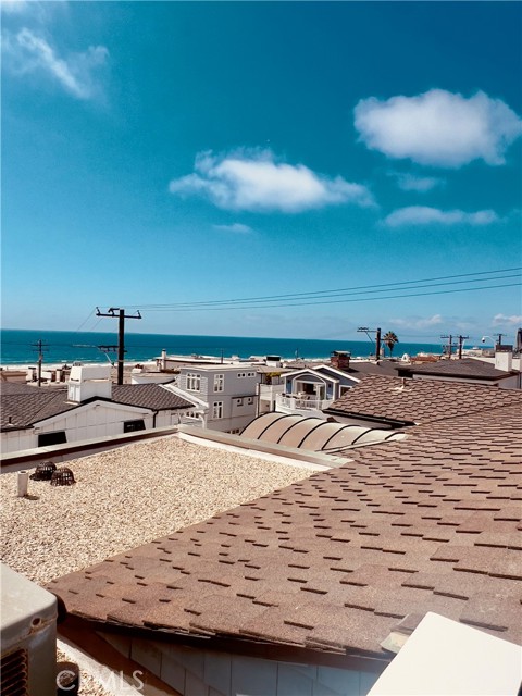 Detail Gallery Image 35 of 75 For 132 28th St, Hermosa Beach,  CA 90254 - 5 Beds | 4/1 Baths