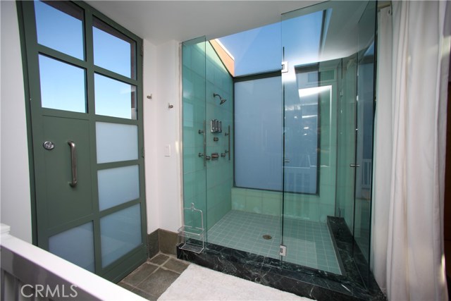 Detail Gallery Image 23 of 53 For 3807 Crest Rd, Rancho Palos Verdes,  CA 90275 - 5 Beds | 6/1 Baths