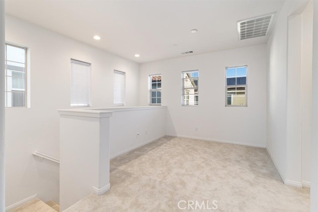 Detail Gallery Image 13 of 35 For 3126 E Painted Crescent, Ontario,  CA 91762 - 3 Beds | 2/1 Baths