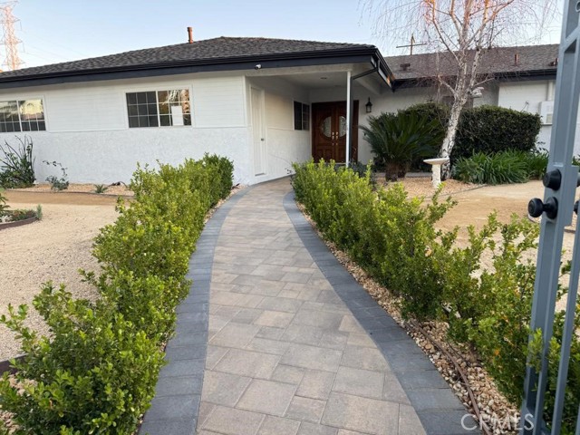 Detail Gallery Image 3 of 58 For 18224 Chatsworth, Porter Ranch,  CA 91326 - 5 Beds | 3 Baths