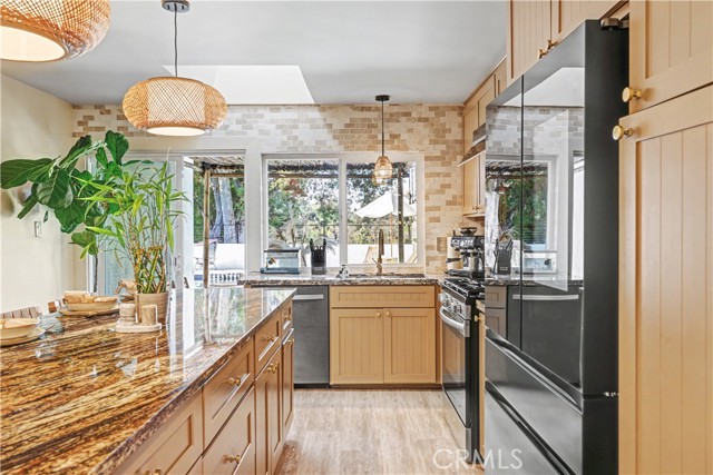 Detail Gallery Image 6 of 39 For 26521 via Gorrion, Mission Viejo,  CA 92691 - – Beds | – Baths