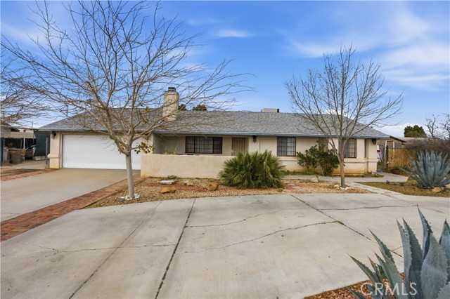 Detail Gallery Image 2 of 54 For 15572 Riverside St, Hesperia,  CA 92345 - 3 Beds | 2 Baths