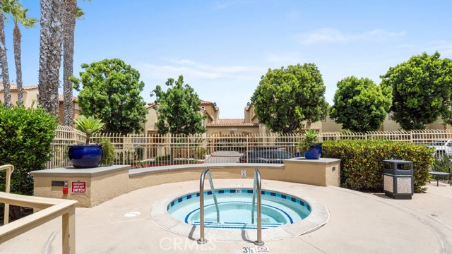 Detail Gallery Image 34 of 35 For 1888 Caminito Treviana, Chula Vista,  CA 91913 - 2 Beds | 2/1 Baths