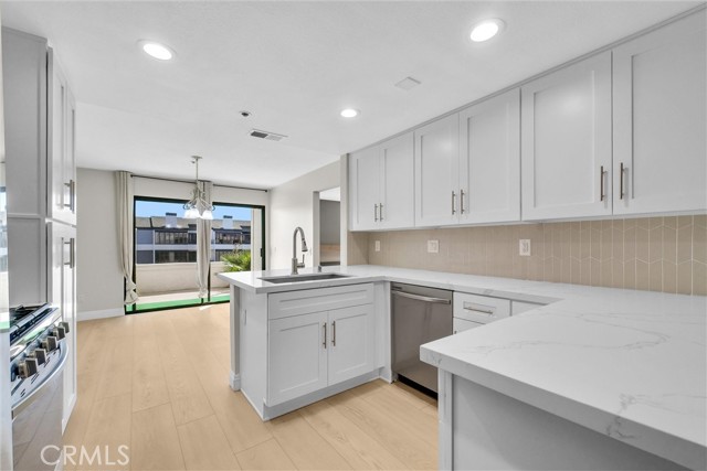 Image 5 of 30 For 220 Nice  110