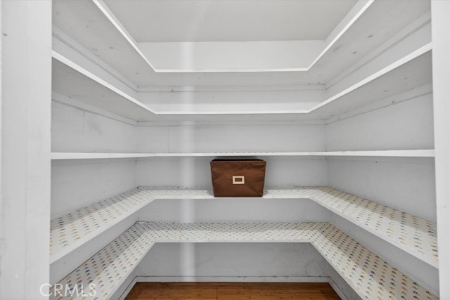 Detail Gallery Image 15 of 74 For 5867 E Club View, Fresno,  CA 93727 - 4 Beds | 2/1 Baths