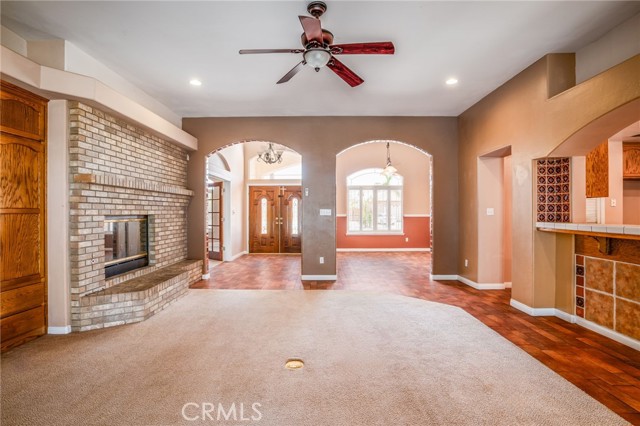 3400 Medallion Rose Avenue, Bakersfield CA: https://media.crmls.org/medias/8c9caf4b-05dd-476e-a2ef-f0268204272b.jpg