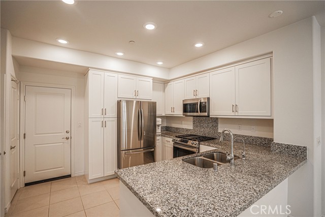 Detail Gallery Image 2 of 23 For 840 Arletta Way, Fullerton,  CA 92835 - 3 Beds | 2/1 Baths