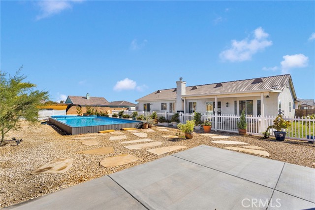 21152 Reliance, Apple Valley CA: https://media.crmls.org/medias/8c9e70e3-0310-48b1-a705-2d563c164569.jpg