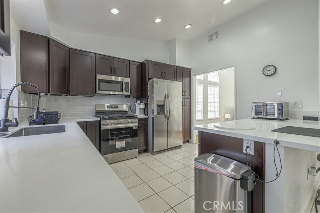 Detail Gallery Image 4 of 23 For 2923 Ridgecrest, Chino Hills,  CA 91709 - 3 Beds | 2 Baths