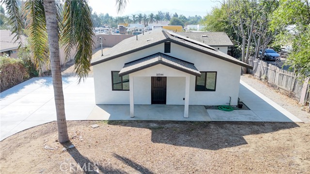 Detail Gallery Image 5 of 41 For 10544 48th St, Jurupa Valley,  CA 91752 - 4 Beds | 3 Baths