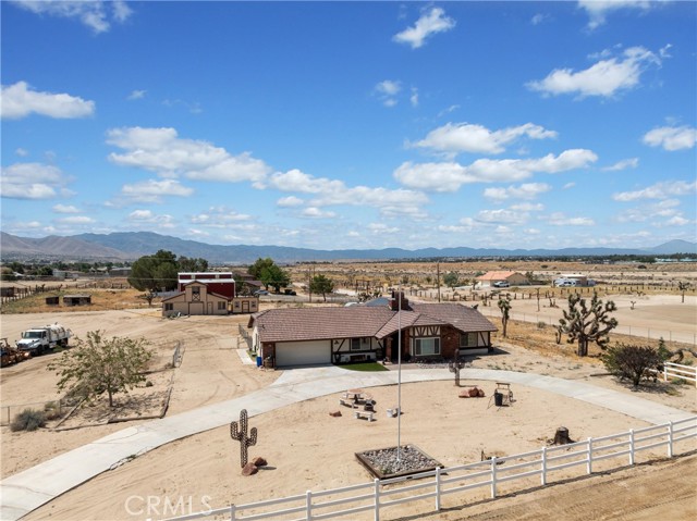 Detail Gallery Image 1 of 1 For 19835 Ocotillo Way, Apple Valley,  CA 92308 - 3 Beds | 2 Baths