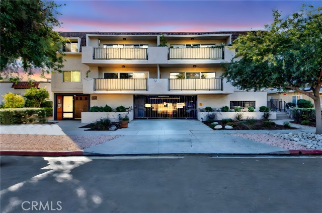 Front Image Thumbnail for CRPW25275449