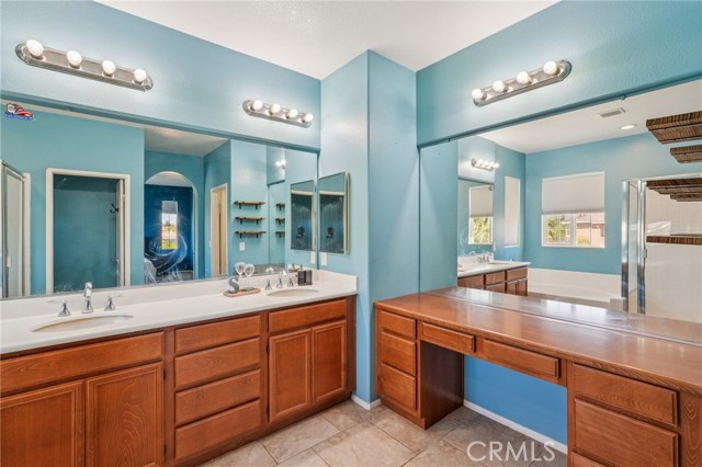 Detail Gallery Image 15 of 30 For 264 Cleomella Ct, Hemet,  CA 92543 - 5 Beds | 3 Baths