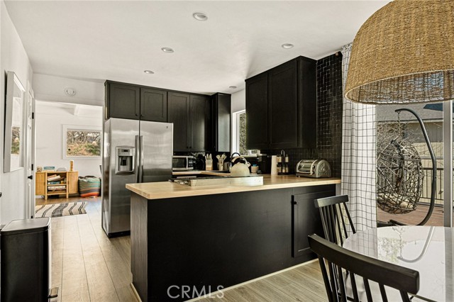 Detail Gallery Image 7 of 24 For 27255 Bernina, Lake Arrowhead,  CA 92352 - 3 Beds | 3 Baths