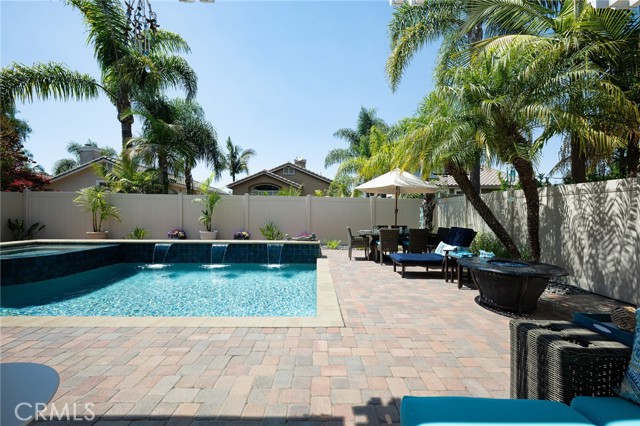 14 Chapital, San Clemente CA: https://media.crmls.org/medias/8ca0a6ad-6bfd-4d2b-925a-b5285975b56c.jpg