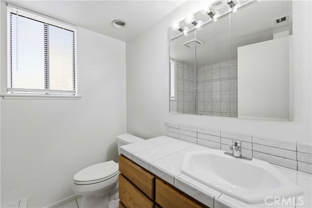 Detail Gallery Image 14 of 25 For 4654 Paseo Hermoso, Palmdale,  CA 93551 - 3 Beds | 2 Baths