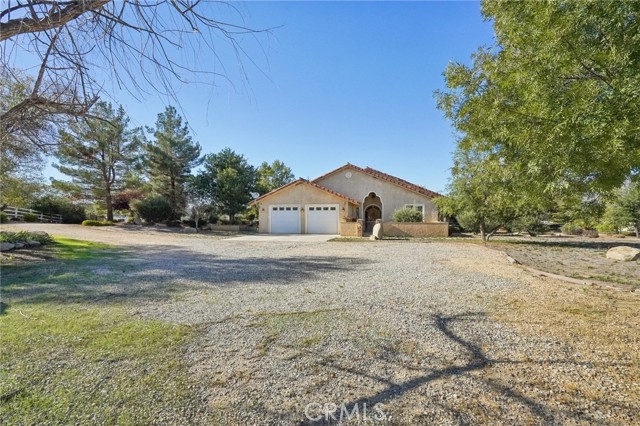 Detail Gallery Image 3 of 73 For 41810 Lakefront, Aguanga,  CA 92536 - 3 Beds | 2 Baths