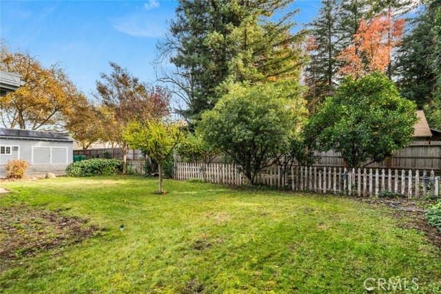 Detail Gallery Image 6 of 67 For 591 E Lassen, Chico,  CA 95973 - 4 Beds | 3 Baths