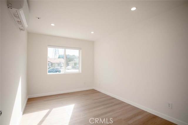 Detail Gallery Image 20 of 29 For 16327 Kalisher St, Granada Hills,  CA 91344 - 1 Beds | 1 Baths