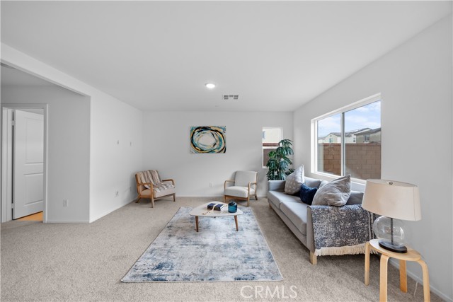 Detail Gallery Image 4 of 30 For 2168 Redwood Ln, Banning,  CA 92220 - 3 Beds | 2/1 Baths