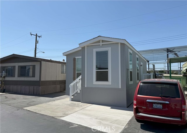 630 S Maple Avenue, Montebello CA: https://media.crmls.org/medias/8ca44d10-87d3-4b26-870f-7fa8b4d86127.jpg