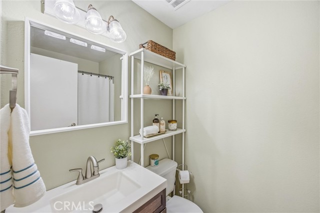 Detail Gallery Image 17 of 30 For 1374 Church, Redlands,  CA 92374 - 2 Beds | 1/1 Baths