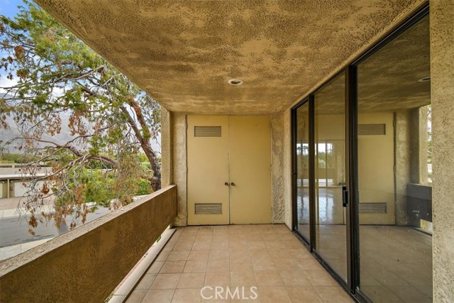 1660 S La Reina Way #2D, Palm Springs, CA 92264