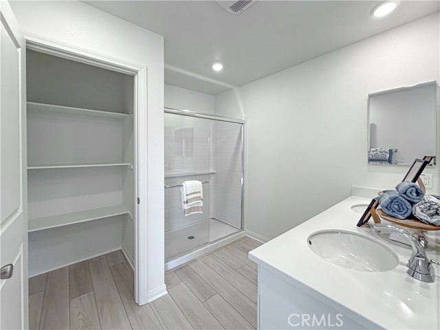16188 alamo, Chino CA: https://media.crmls.org/medias/8ca4cf9e-a5d6-476e-9325-163f97924023.jpg