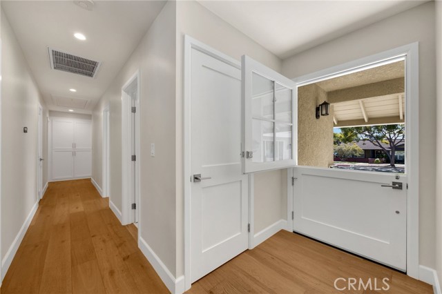 Detail Gallery Image 23 of 31 For 1619 Melody Ln, Fullerton,  CA 92831 - 4 Beds | 3/1 Baths