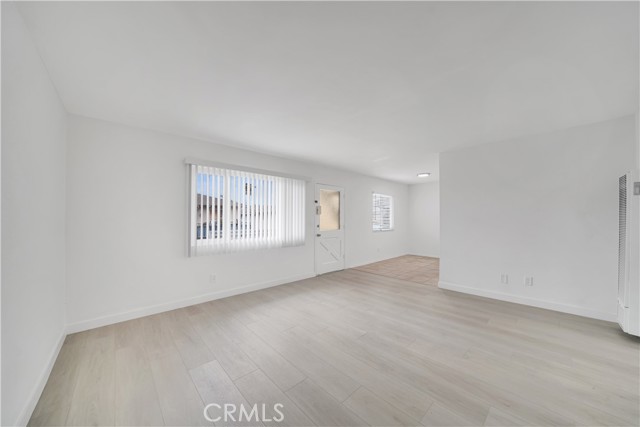 Detail Gallery Image 43 of 51 For 16722 Goldenwest St, Huntington Beach,  CA 92647 - – Beds | – Baths