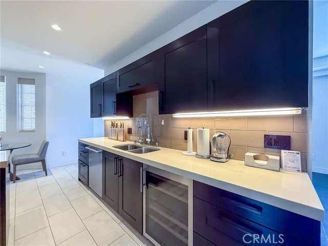 443 N Palm Drive, Beverly Hills CA: https://media.crmls.org/medias/8ca57931-954e-488c-95e9-ff3bb9cea336.jpg