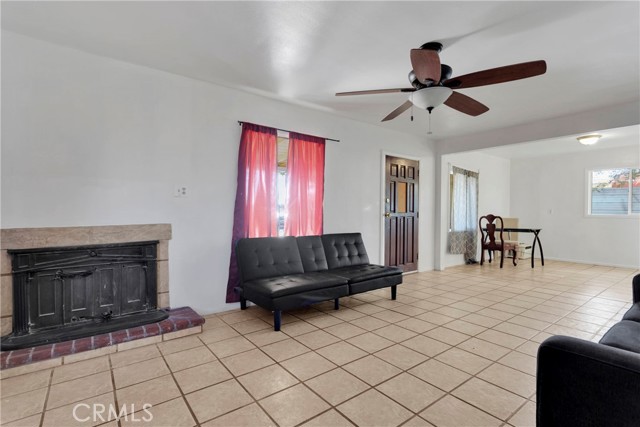 Detail Gallery Image 9 of 38 For 10394 Baker Rd, Lucerne Valley,  CA 92356 - 3 Beds | 1/1 Baths