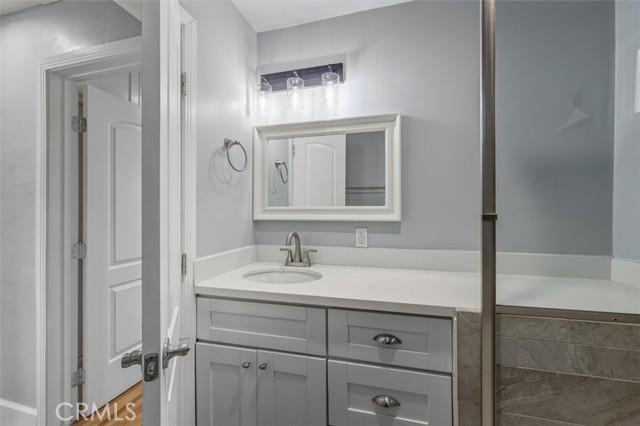 Detail Gallery Image 29 of 43 For 807 Cota, Torrance,  CA 90501 - 2 Beds | 1 Baths