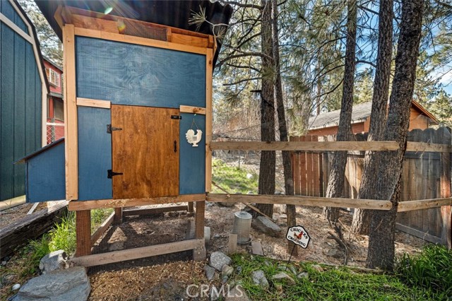 Detail Gallery Image 37 of 41 For 1858 Sparrow Rd, Wrightwood,  CA 92397 - 3 Beds | 2/1 Baths