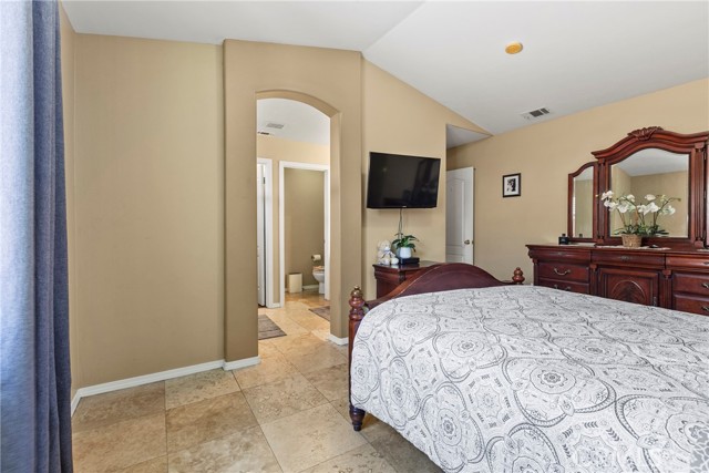 1921 Ybarra Avenue, Santa Maria CA: https://media.crmls.org/medias/8ca6adbb-2ab7-445b-8874-bb8f2b44f683.jpg