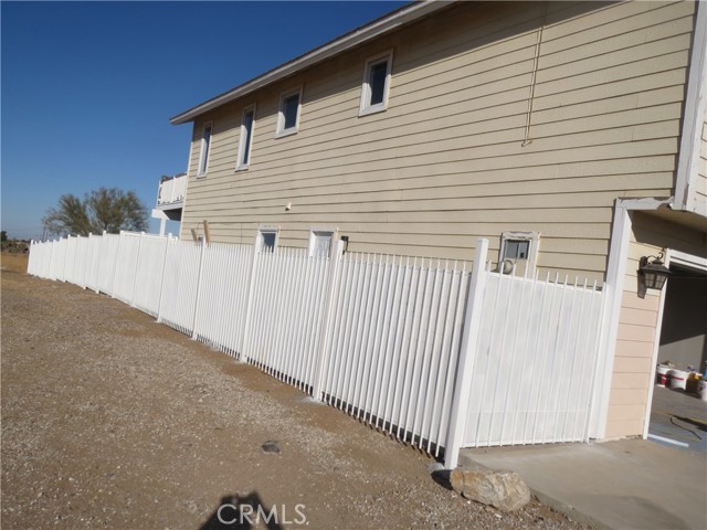 10330 Shasta, Phelan CA: https://media.crmls.org/medias/8ca7133d-7715-4754-864b-1079f7452309.jpg