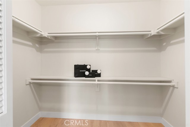 17 Silver Crescent, Irvine CA: https://media.crmls.org/medias/8ca7234d-b524-480a-884b-e977c11dab68.jpg