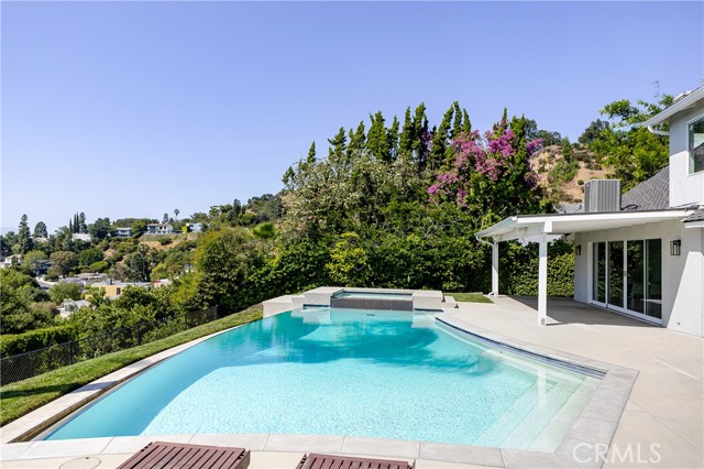 Detail Gallery Image 21 of 59 For 3109 Dona Susana Dr, Studio City,  CA 91604 - 4 Beds | 2 Baths