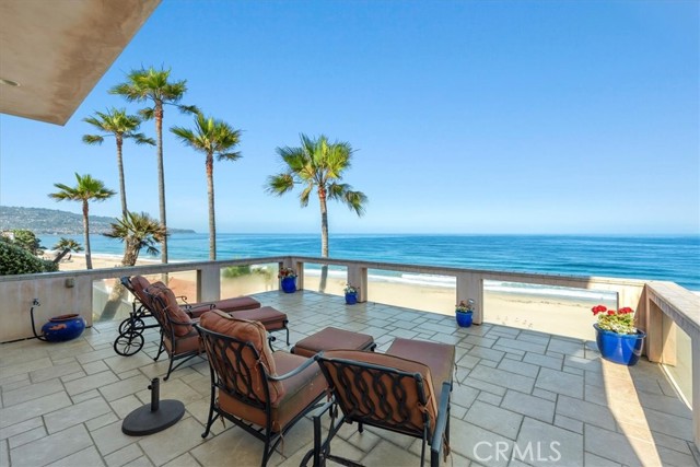 801 Esplanade, Redondo Beach, California 90277, 4 Bedrooms Bedrooms, ,3 BathroomsBathrooms,Residential,Sold,Esplanade,SB23110427