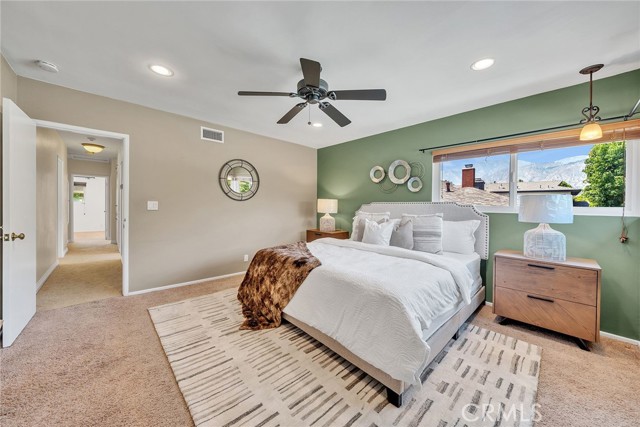651 N Sunnyslope Avenue, Pasadena CA: https://media.crmls.org/medias/8ca7bf86-5f7d-419b-a095-07407d9d6cc3.jpg