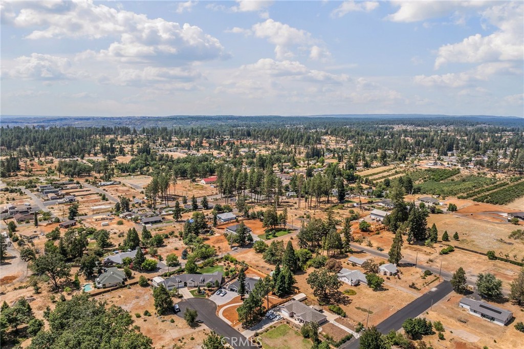 https://media.crmls.org/medias/8ca7ddbe-252f-4ff4-89fe-61f5cdffe1dc.jpg?preset=X-Large