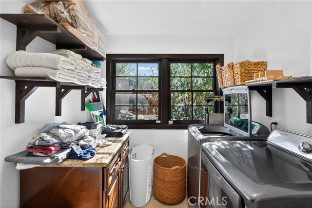 Detail Gallery Image 46 of 75 For 5526 Fulton, Sherman Oaks,  CA 91401 - 3 Beds | 3 Baths