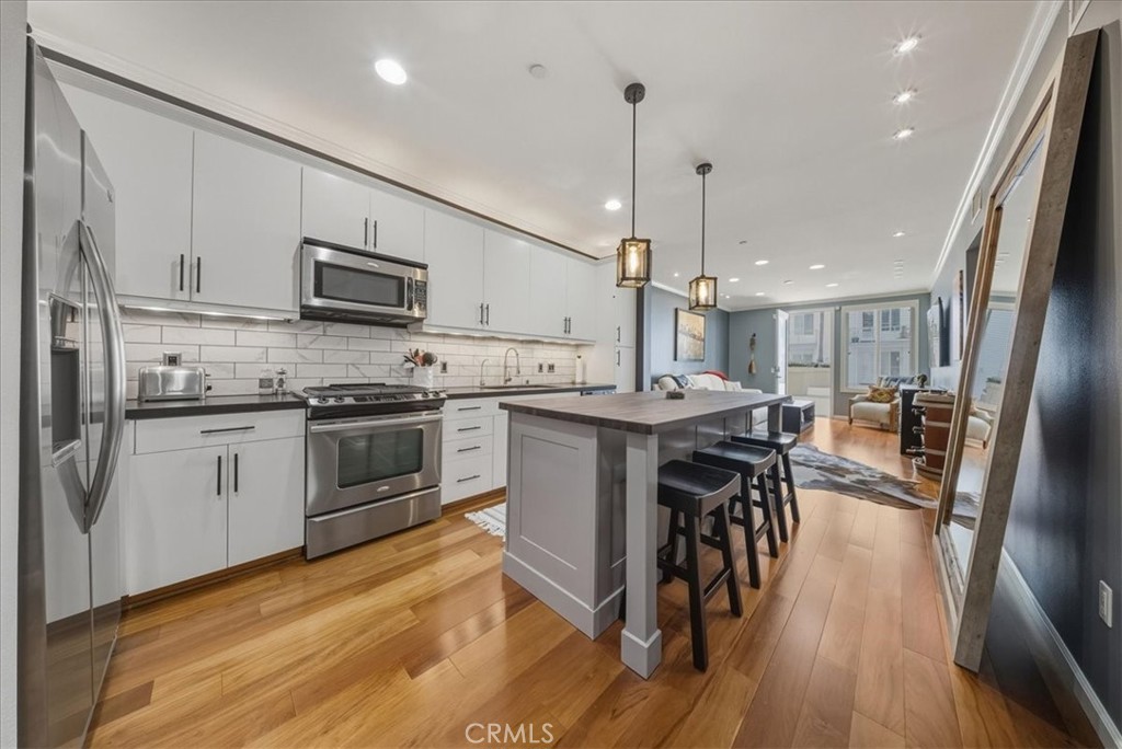 1901 S Victoria #116